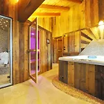 Le Relais De La Grandze 도우에스