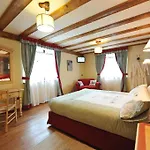 Guest house Le Relais De La Grandze 4*