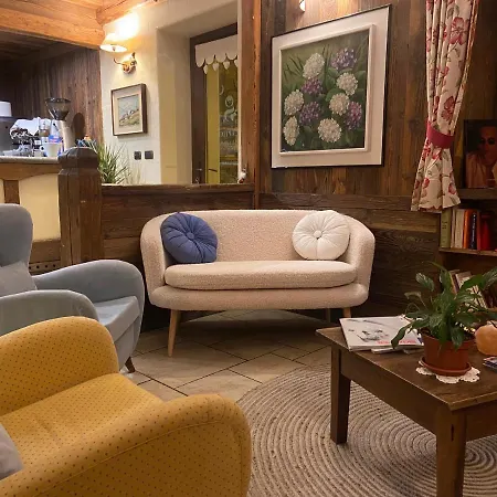 Le Relais De La Grandze Pensión