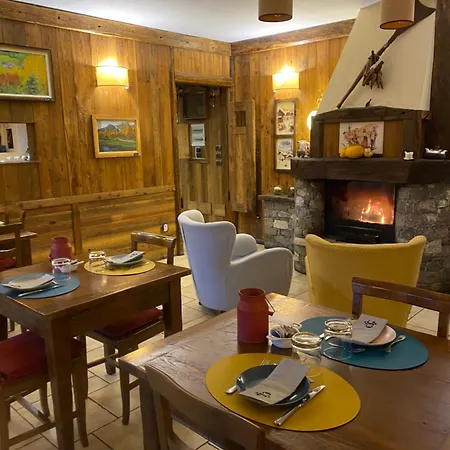Konukevi Le Relais De La Grandze Doues
